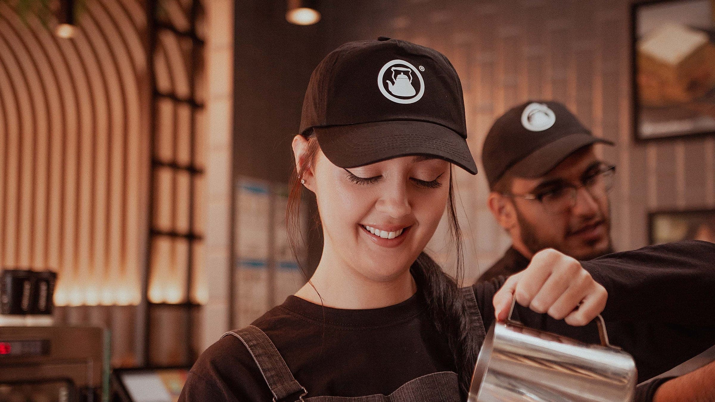 A chaiiwala café at service